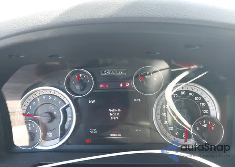 2015 Ram 1500 Slt z USA, uszkodzony, nr VIN 1C6RR6LG6FS613625